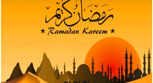 tarjeta de Ramadam Kareem a los clients musulmanes de Morarte Logistics SL